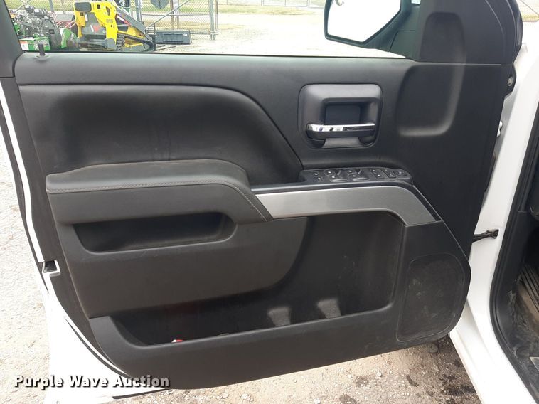 image for item LX9816 2015 Chevrolet Silverado 1500  Double Cab pickup truck