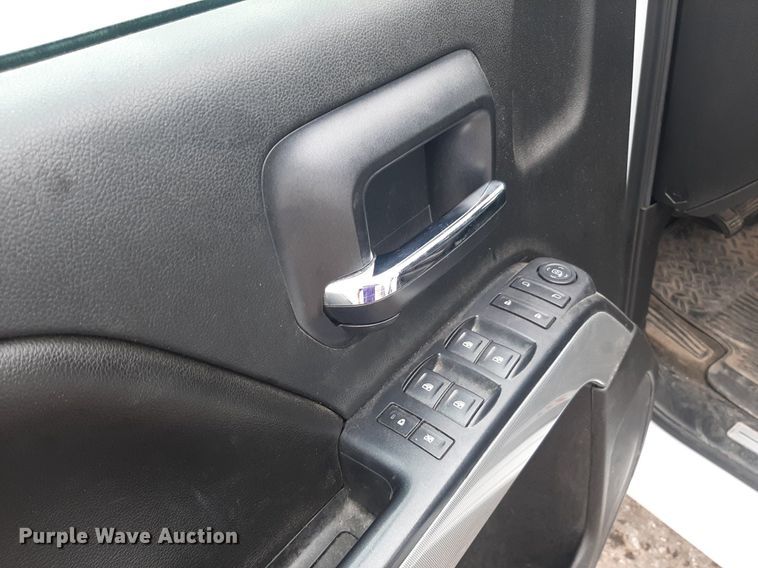 image for item LX9816 2015 Chevrolet Silverado 1500  Double Cab pickup truck