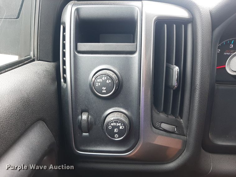 image for item LX9816 2015 Chevrolet Silverado 1500  Double Cab pickup truck