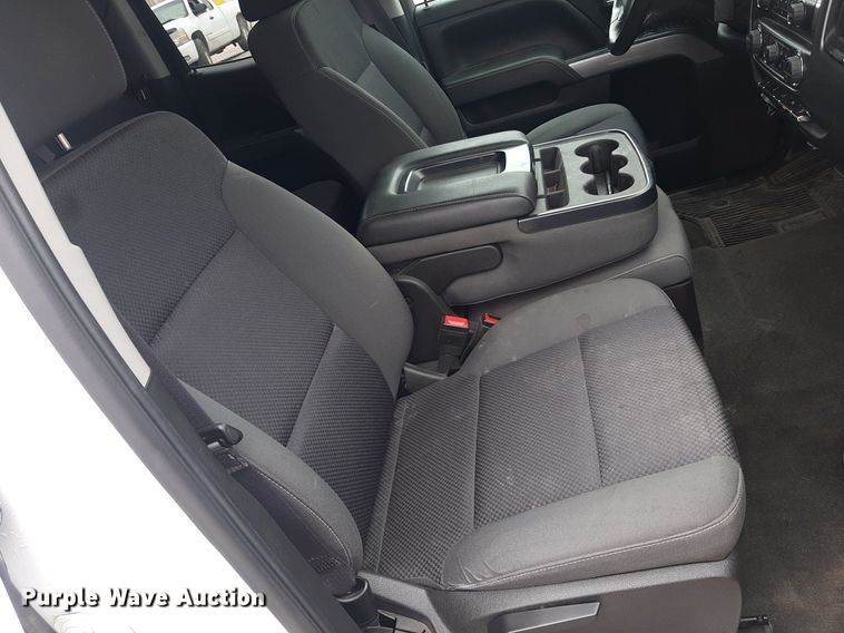 image for item LX9816 2015 Chevrolet Silverado 1500  Double Cab pickup truck