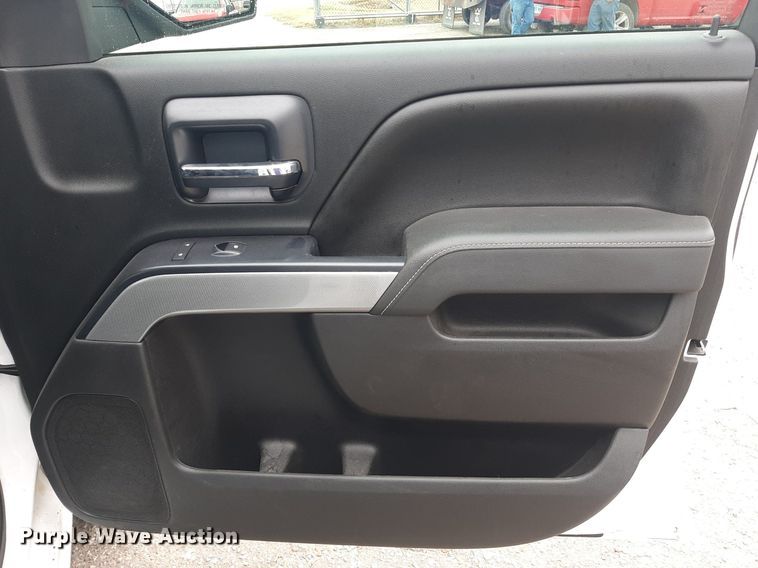 image for item LX9816 2015 Chevrolet Silverado 1500  Double Cab pickup truck