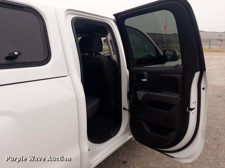 image for item LX9816 2015 Chevrolet Silverado 1500  Double Cab pickup truck