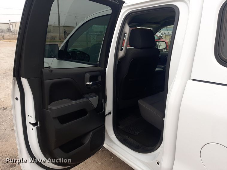 image for item LX9816 2015 Chevrolet Silverado 1500  Double Cab pickup truck