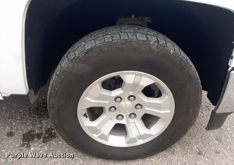 image for item LX9816 2015 Chevrolet Silverado 1500  Double Cab pickup truck