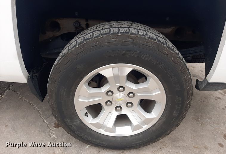 image for item LX9816 2015 Chevrolet Silverado 1500  Double Cab pickup truck