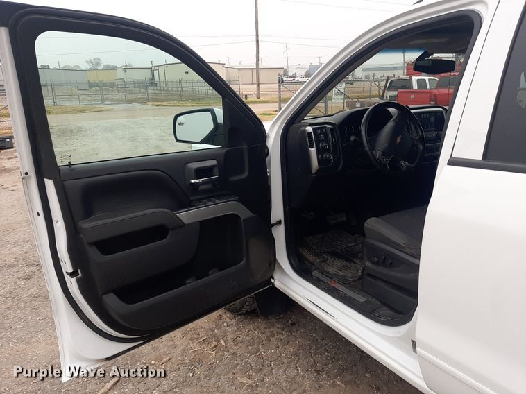 image for item LX9817 2015 Chevrolet Silverado 1500  Double Cab pickup truck