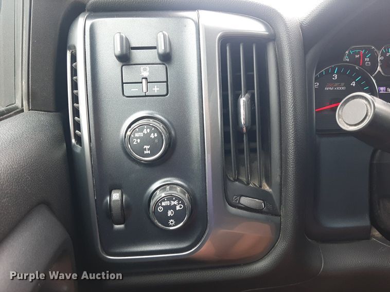 image for item LX9817 2015 Chevrolet Silverado 1500  Double Cab pickup truck