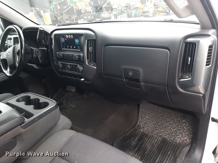 image for item LX9817 2015 Chevrolet Silverado 1500  Double Cab pickup truck