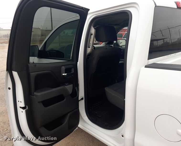 image for item LX9817 2015 Chevrolet Silverado 1500  Double Cab pickup truck