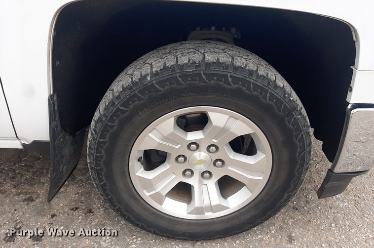 image for item LX9817 2015 Chevrolet Silverado 1500  Double Cab pickup truck