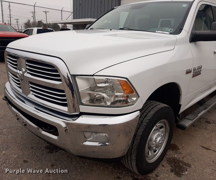 image for item LX9818 2014 Dodge Ram 2500HD  Crew Cab pickup truck