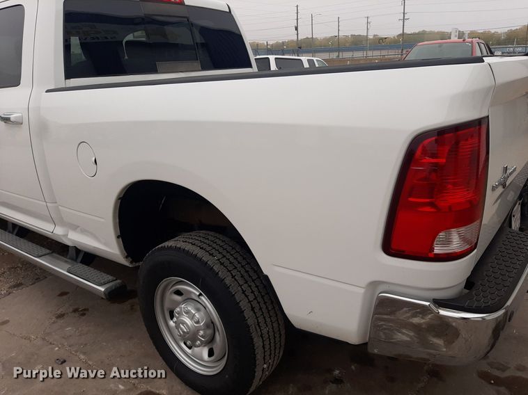 image for item LX9818 2014 Dodge Ram 2500HD  Crew Cab pickup truck