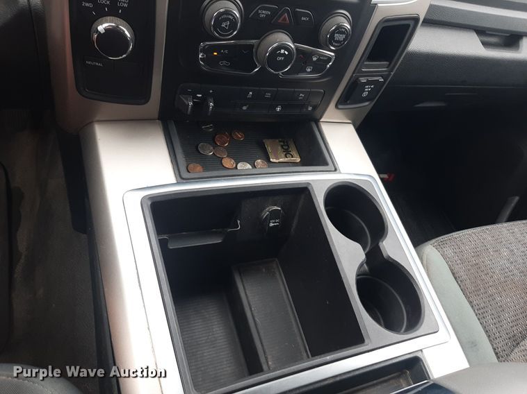 image for item LX9818 2014 Dodge Ram 2500HD  Crew Cab pickup truck