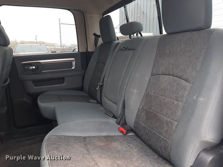 image for item LX9818 2014 Dodge Ram 2500HD  Crew Cab pickup truck