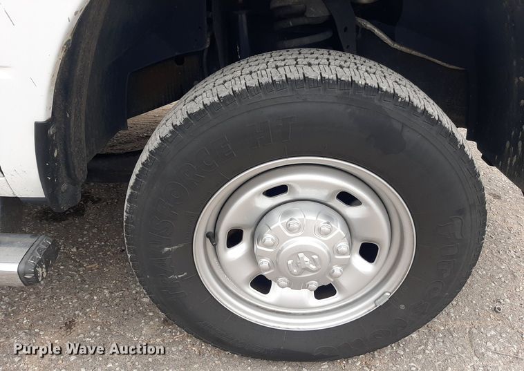 image for item LX9818 2014 Dodge Ram 2500HD  Crew Cab pickup truck