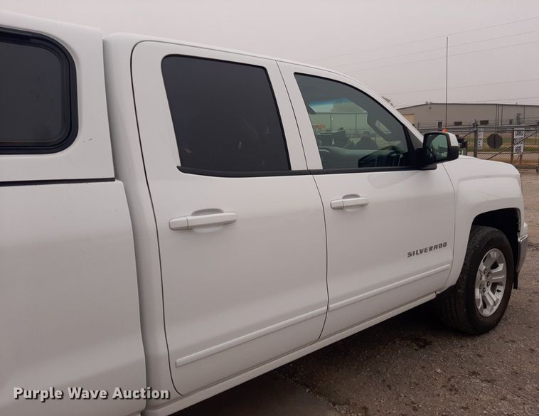 image for item LX9819 2015 Chevrolet Silverado 1500  Double Cab pickup truck