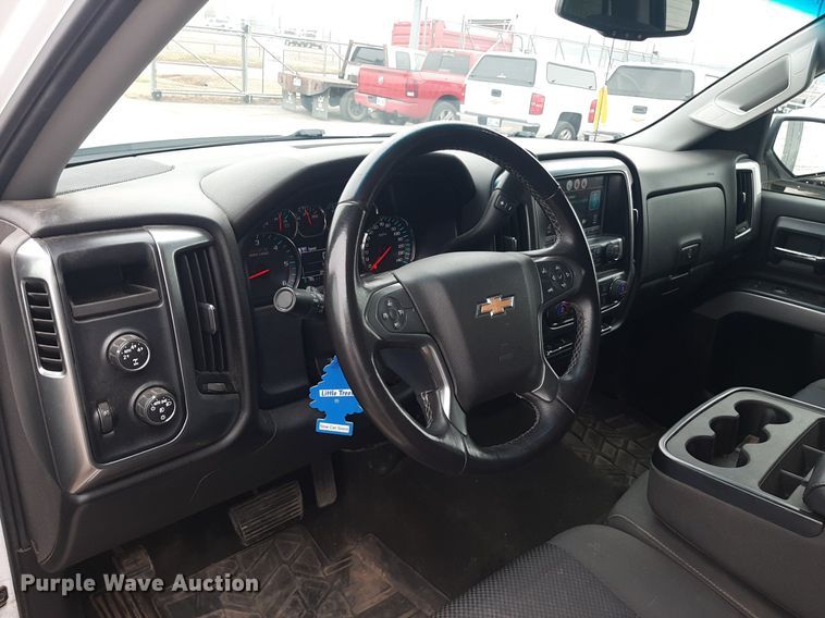 image for item LX9819 2015 Chevrolet Silverado 1500  Double Cab pickup truck