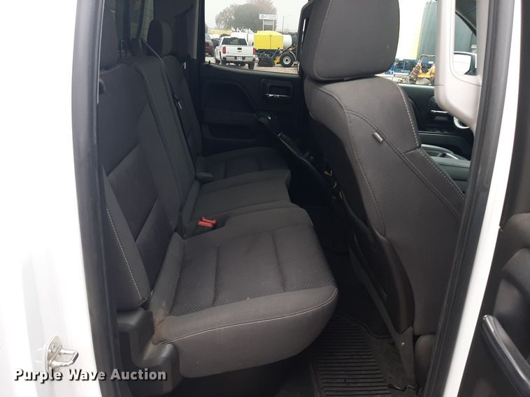 image for item LX9819 2015 Chevrolet Silverado 1500  Double Cab pickup truck