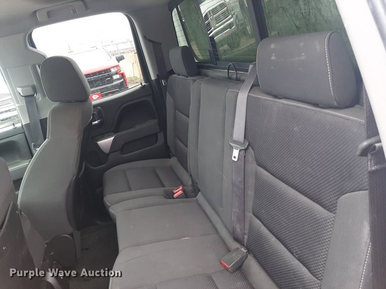 image for item LX9819 2015 Chevrolet Silverado 1500  Double Cab pickup truck