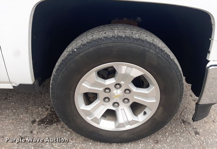 image for item LX9819 2015 Chevrolet Silverado 1500  Double Cab pickup truck