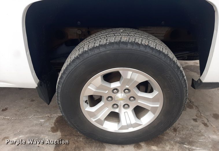 image for item LX9819 2015 Chevrolet Silverado 1500  Double Cab pickup truck