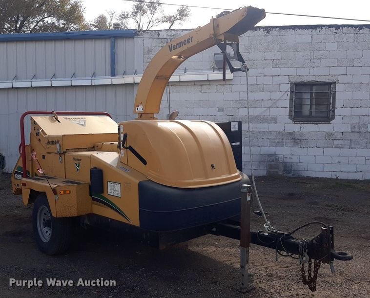 image for item LX9820 2007 Vermeer BC1500  wood chipper