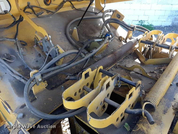 image for item LX9820 2007 Vermeer BC1500  wood chipper