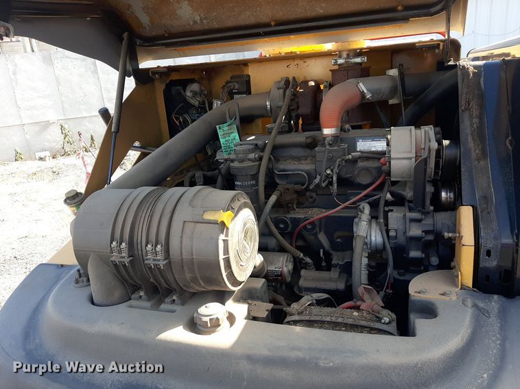 image for item LX9820 2007 Vermeer BC1500  wood chipper