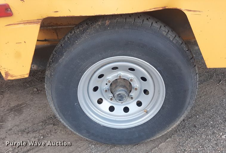 image for item LX9820 2007 Vermeer BC1500  wood chipper