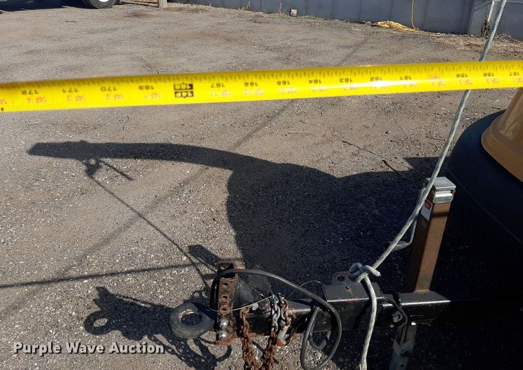 image for item LX9820 2007 Vermeer BC1500  wood chipper