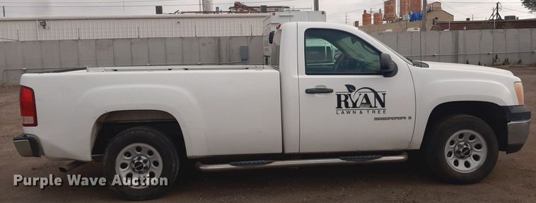 image for item LX9821 2008 GMC Sierra 1500  pickup truck