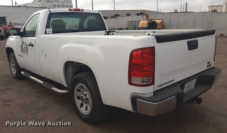 image for item LX9821 2008 GMC Sierra 1500  pickup truck