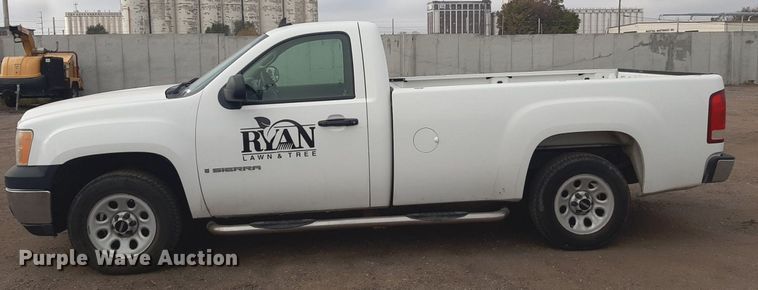 image for item LX9821 2008 GMC Sierra 1500  pickup truck