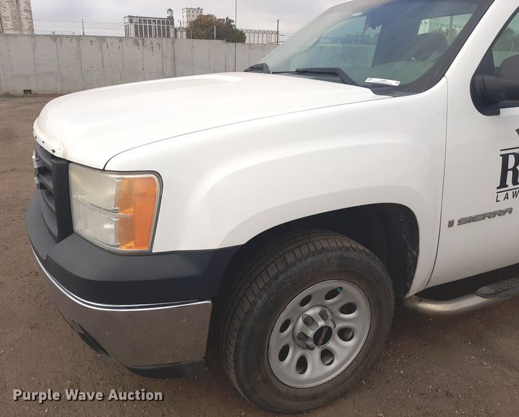 image for item LX9821 2008 GMC Sierra 1500  pickup truck