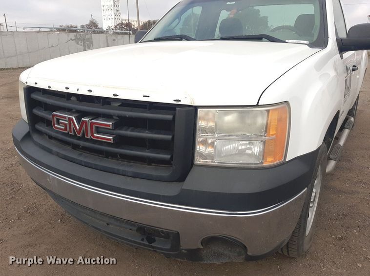 image for item LX9821 2008 GMC Sierra 1500  pickup truck