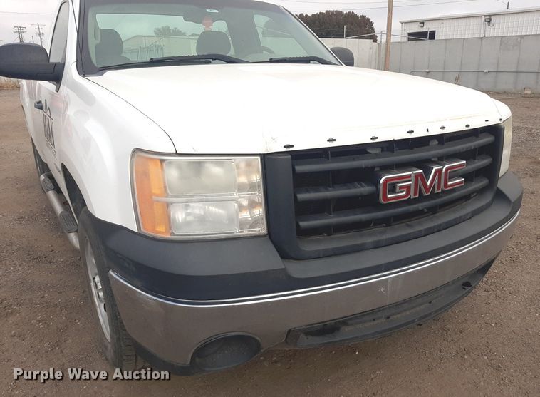 image for item LX9821 2008 GMC Sierra 1500  pickup truck