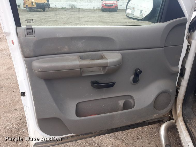 image for item LX9821 2008 GMC Sierra 1500  pickup truck