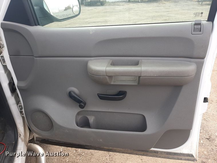 image for item LX9821 2008 GMC Sierra 1500  pickup truck