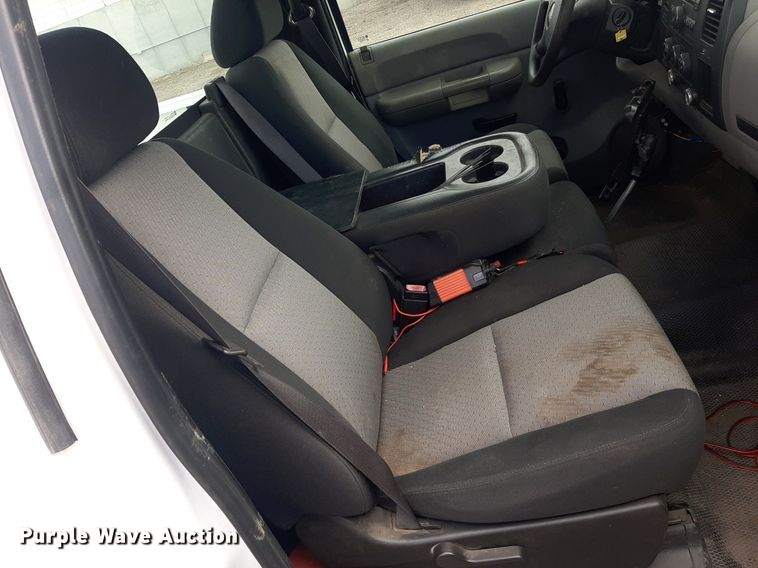 image for item LX9821 2008 GMC Sierra 1500  pickup truck