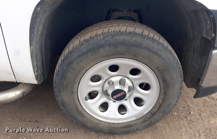 image for item LX9821 2008 GMC Sierra 1500  pickup truck