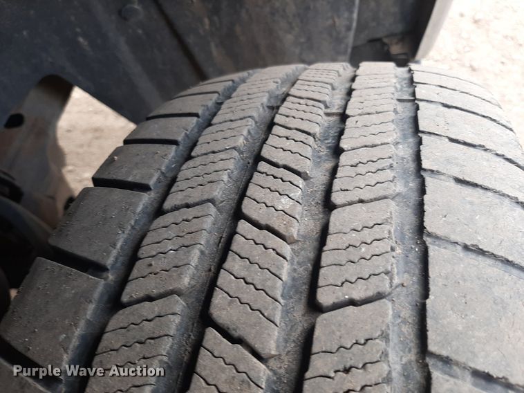 image for item LX9821 2008 GMC Sierra 1500  pickup truck