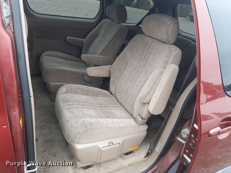 image for item LX9825 2001 Toyota Sienna  van