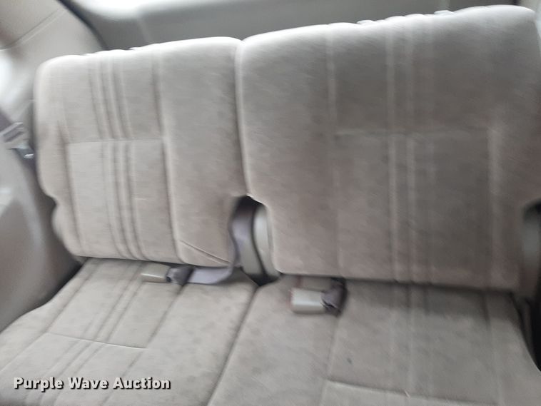 image for item LX9825 2001 Toyota Sienna  van