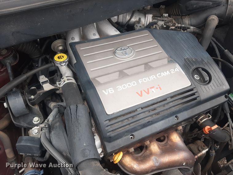 image for item LX9825 2001 Toyota Sienna  van