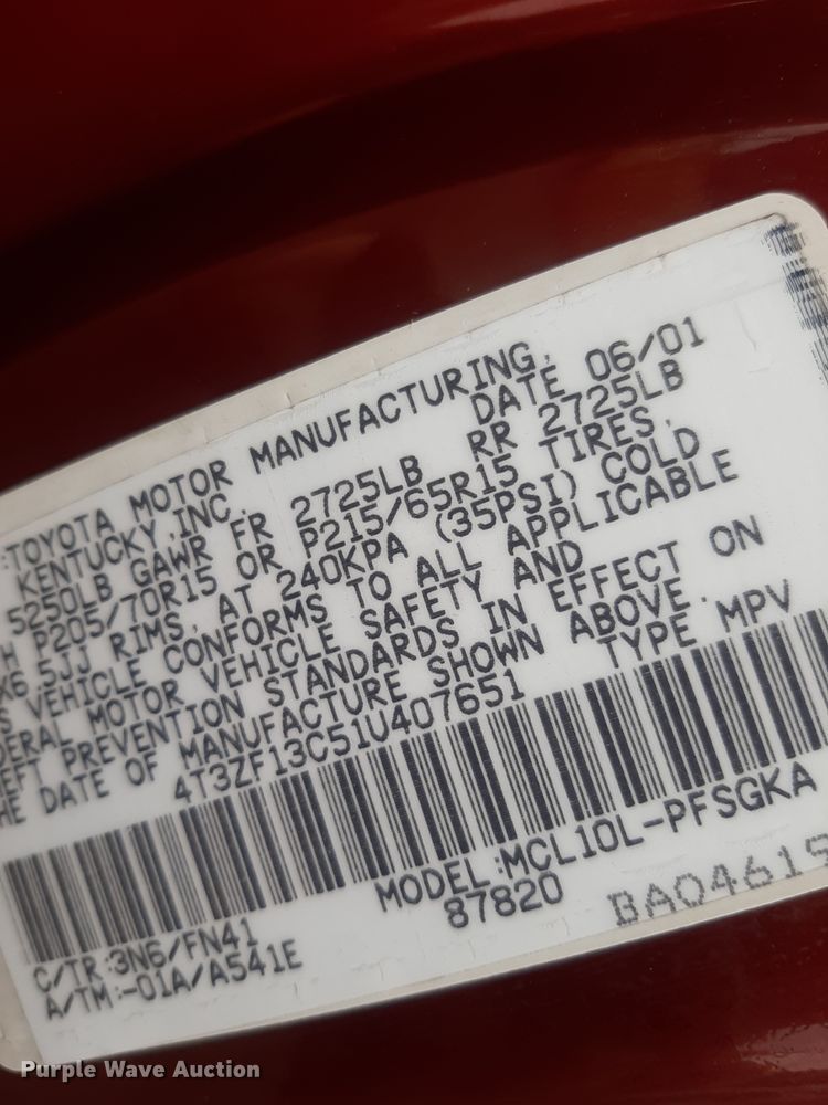 image for item LX9825 2001 Toyota Sienna  van