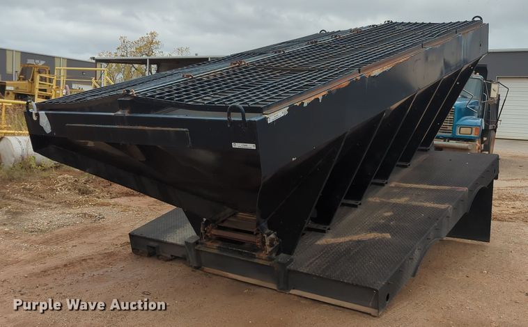 image for item LY9486 Spreader bed