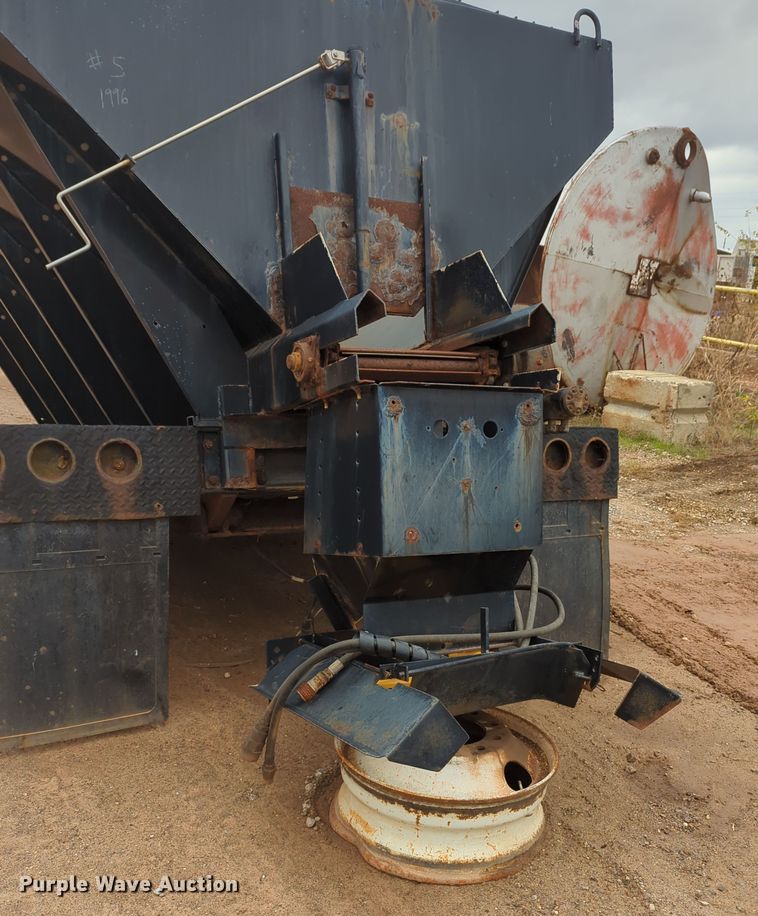 image for item LY9486 Spreader bed