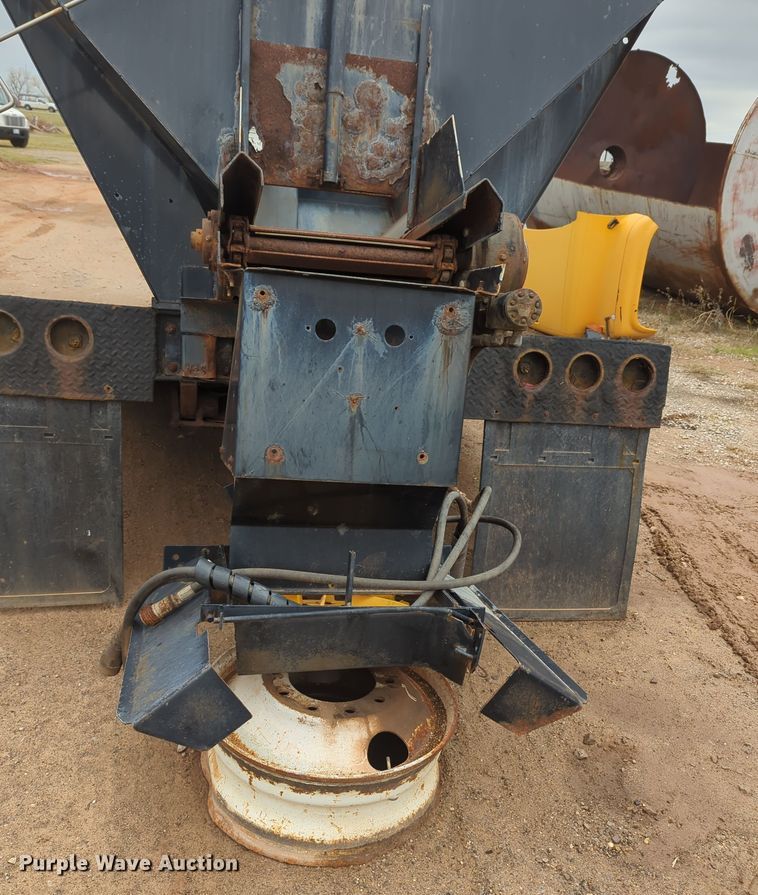 image for item LY9486 Spreader bed