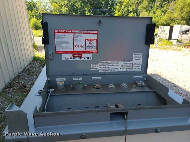 image for item MG9735 2017 Western Global Fuel Cube FCP500  tank