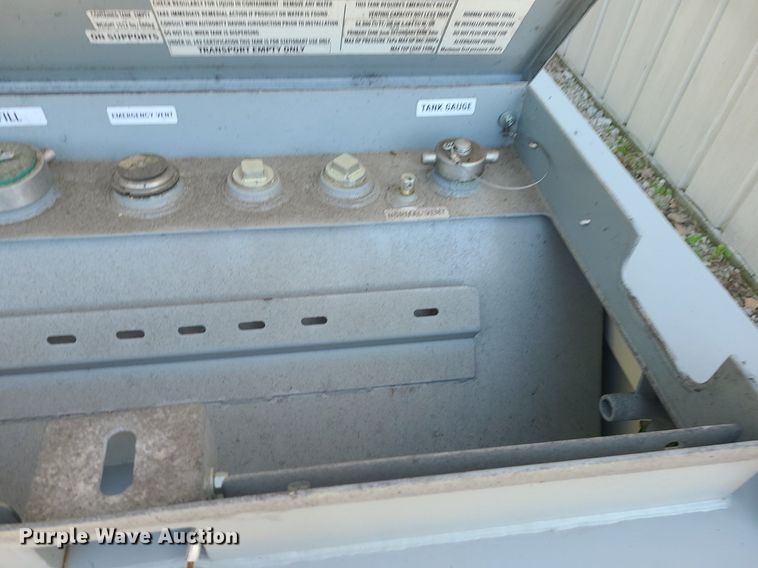 image for item MG9736 2017 Western Global Fuel Cube FCP500  tank